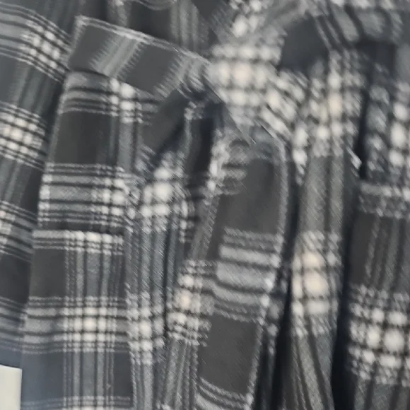 Goodfellow & Co Black and White Plaid Robe - Picture 7 of 7